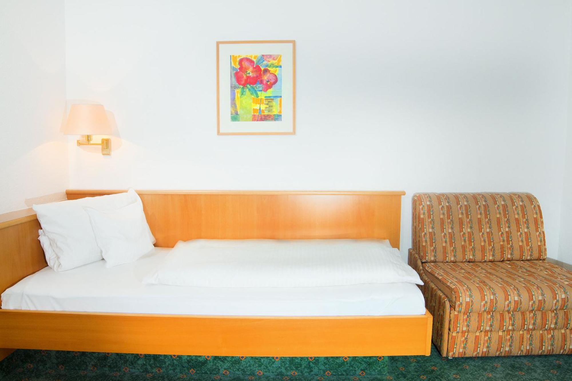 Hotel Zum Hirsch Wertingen Cameră foto