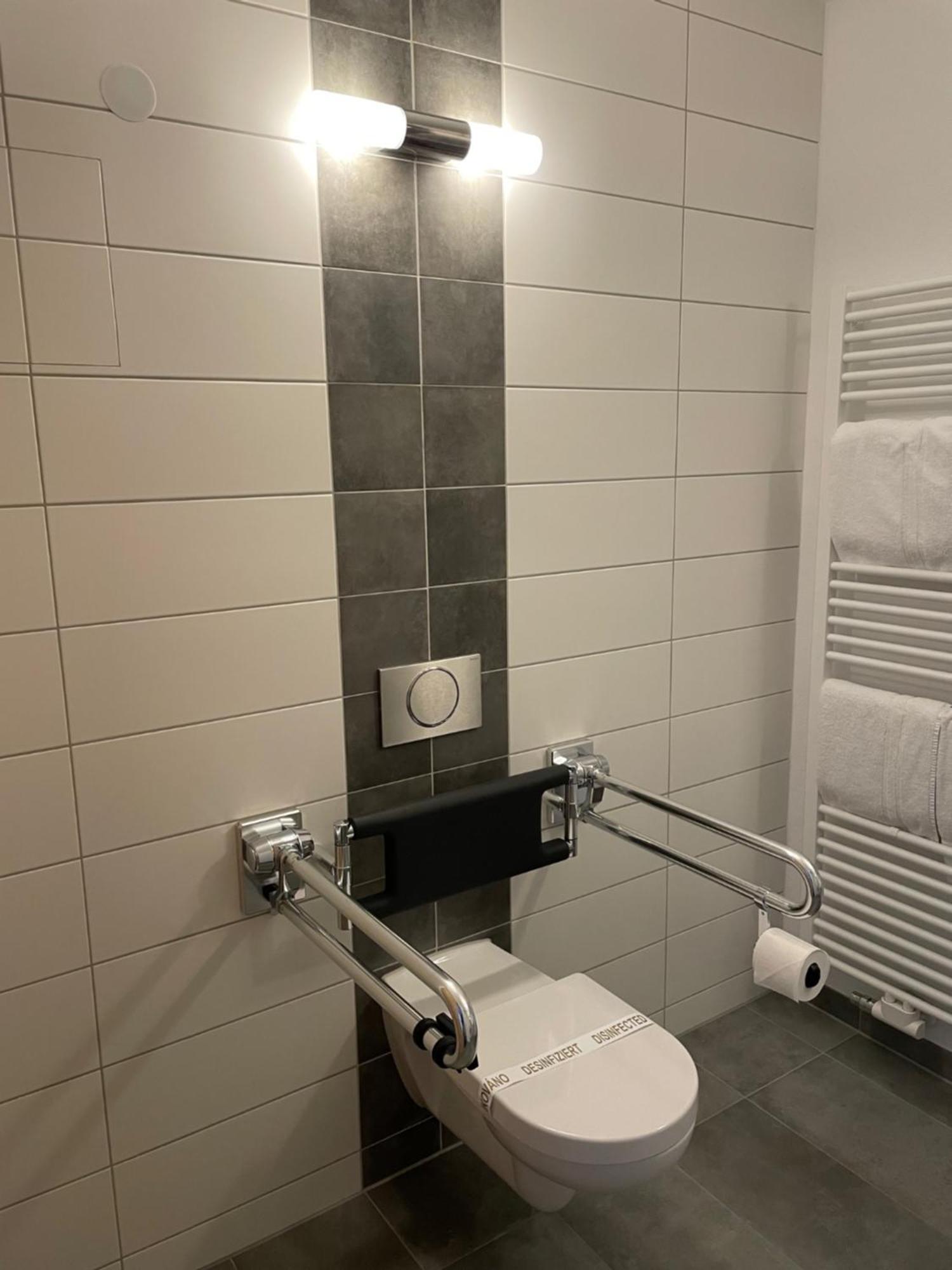 Hotel Zum Hirsch Wertingen Cameră foto